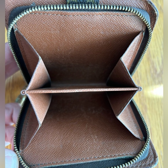 Auth Louis Vuitton Monogram Canvas Leather Zippy/Bi-fold Clutch Wallet - Picture 3 of 10